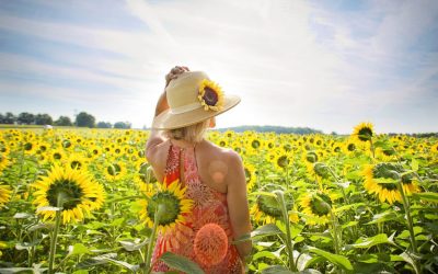 Nem csak karcsún lehetsz csinos! Nyári divattippek alma alkatú hölgyeknek