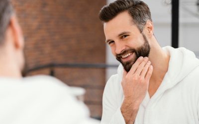 Borotválkozás és bőrápolás férfiaknak: mire figyeljünk 30 év felett?